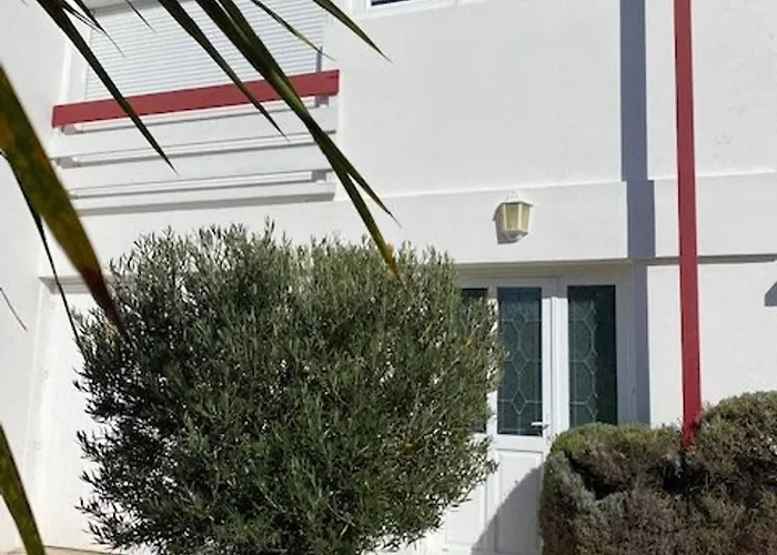 Maison De Avec Terrasse, Jardin, Garage, Animaux Acceptes A - Fr-1-494-116