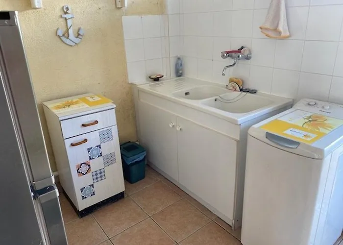 Maison De Avec Terrasse, Jardin, Garage, Animaux Acceptes A - Fr-1-494-116