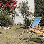 Maison De Avec Terrasse, Jardin, Garage, Animaux Acceptés à - Fr-1-494-116 *