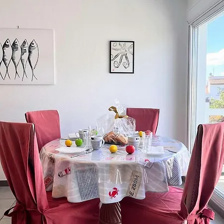 Maison De Avec Terrasse, Jardin, Garage, Animaux Acceptés à - Fr-1-494-116 Casa de Férias *